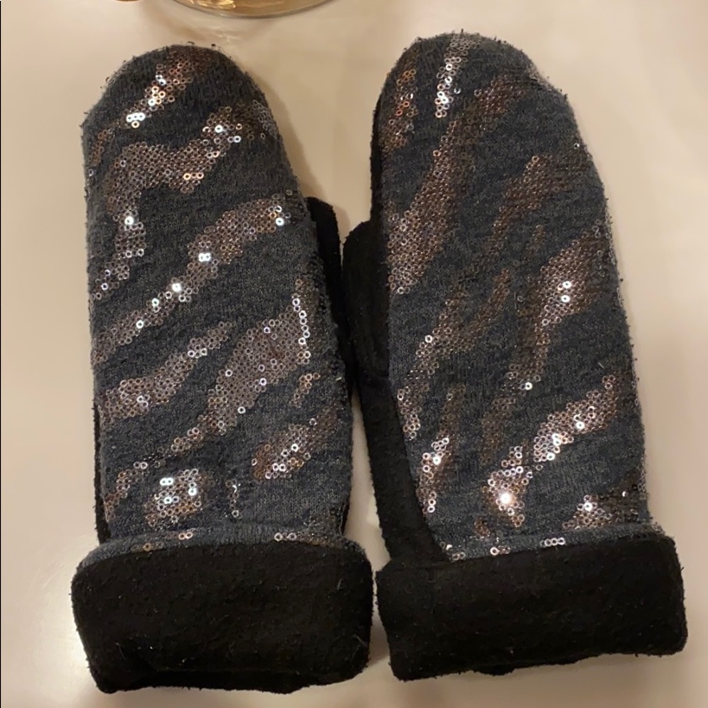 Sequin Mittens